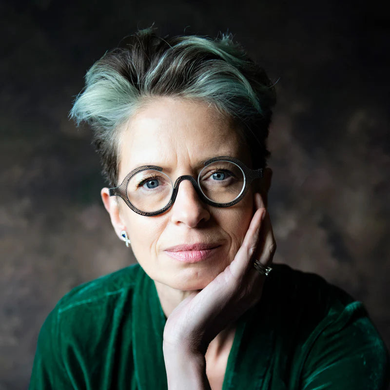 Dr Liz O'Riordan